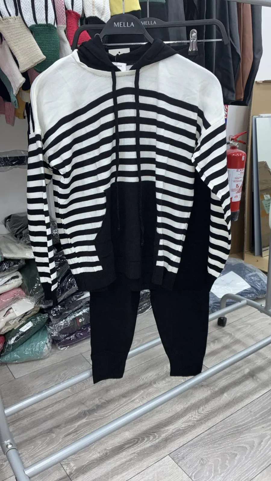 Ensemble pull rayÃ© 31429