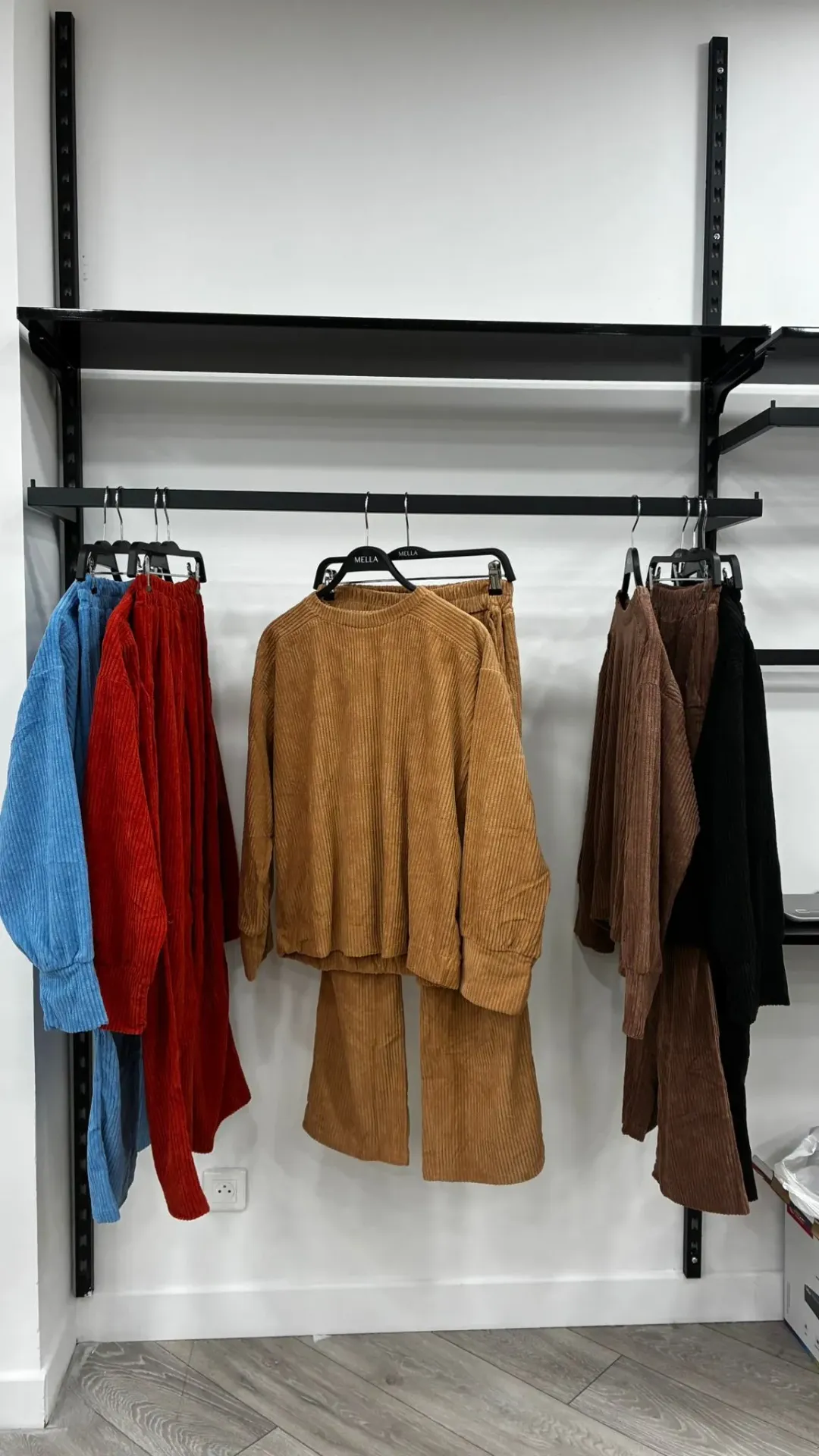 Ensemble uni avec ligne 14014