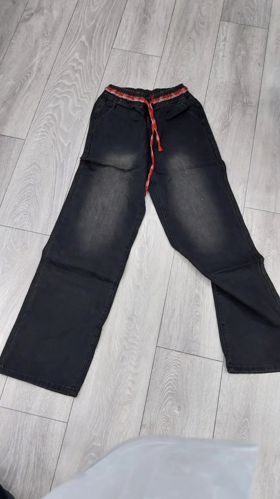 Jean noir avec ceinture rouge1313-1#