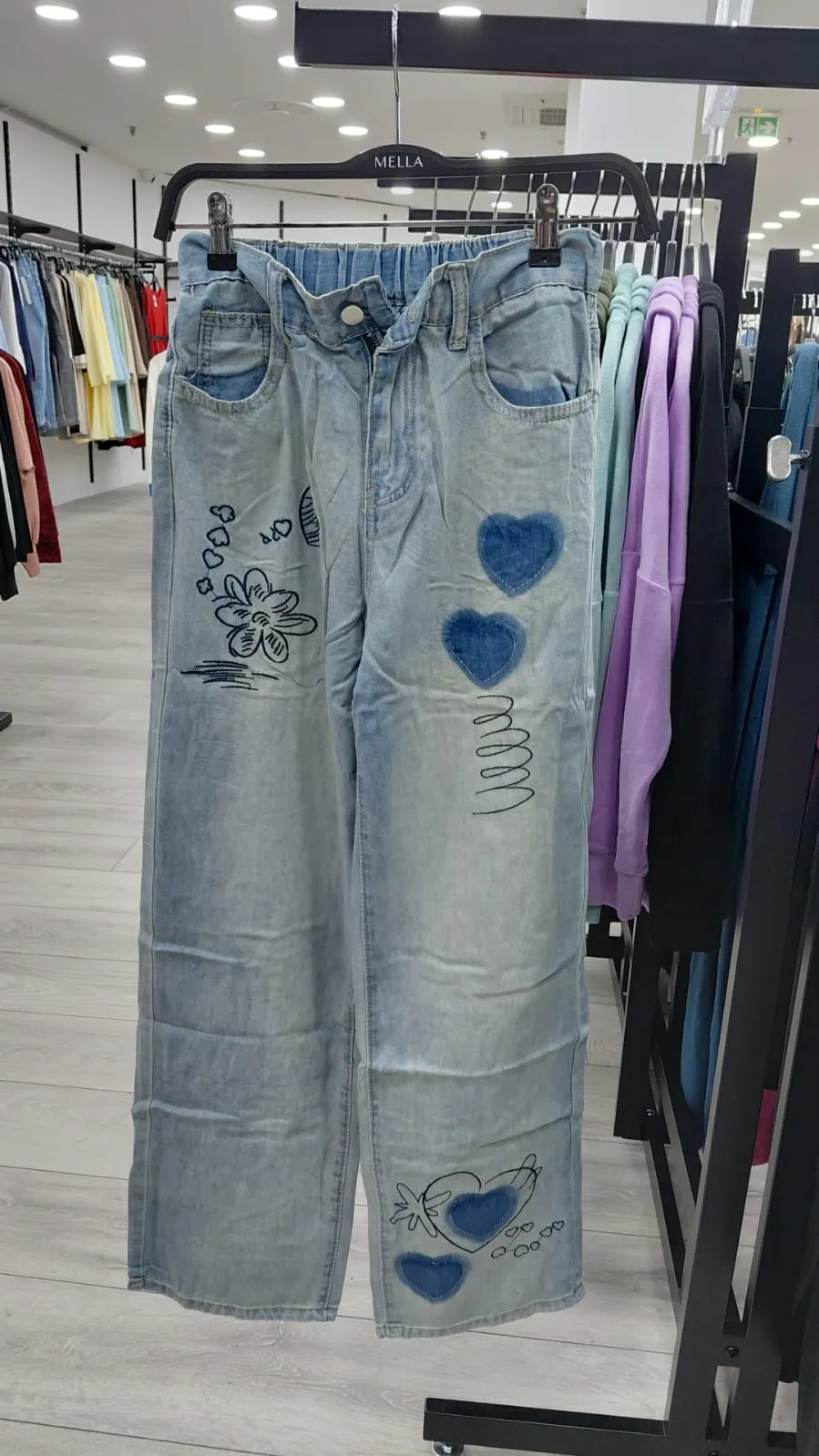 Jeans coeur et fleurs 1209