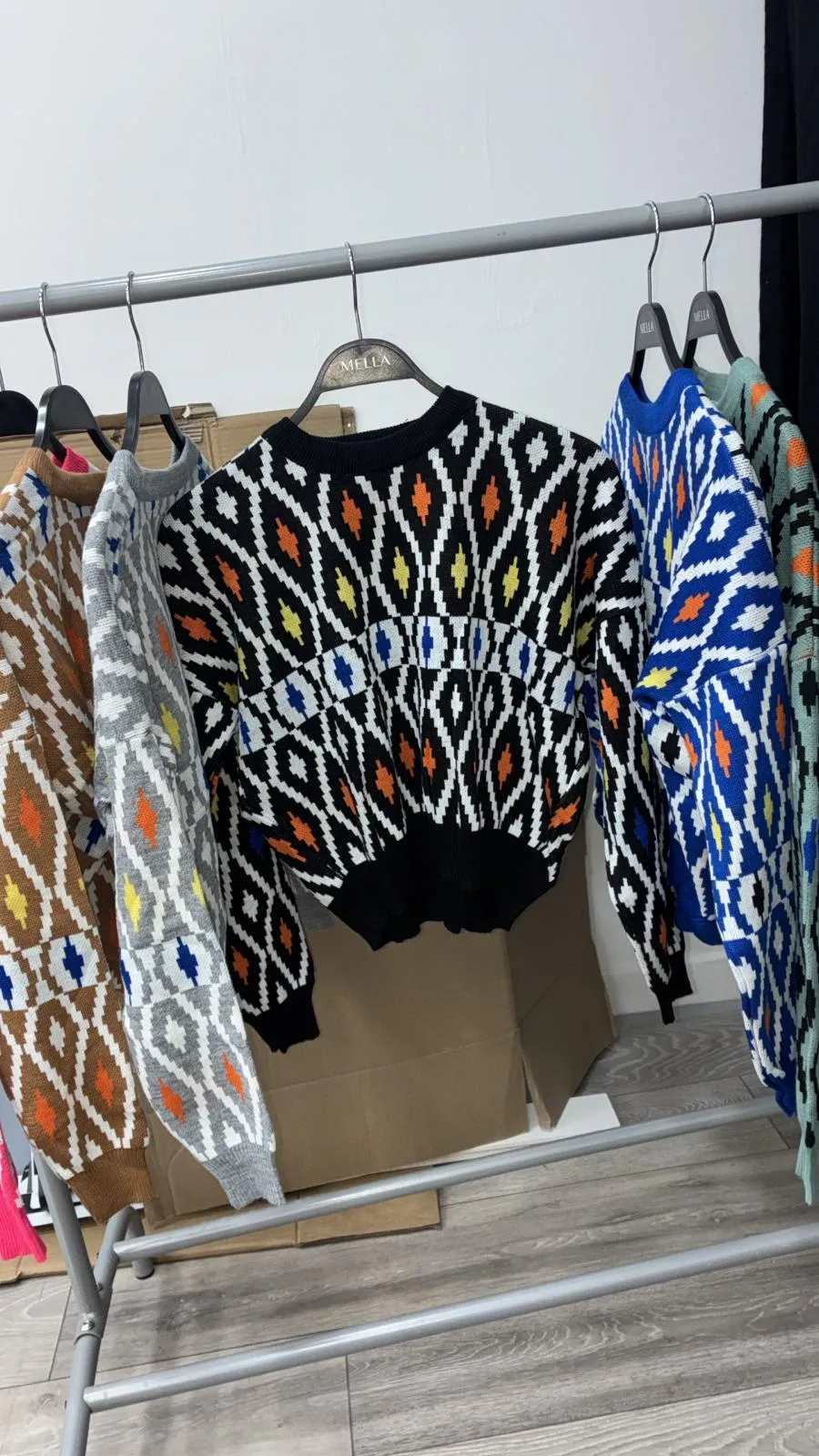 Pull col rond motif losange carrÃ© 31426120