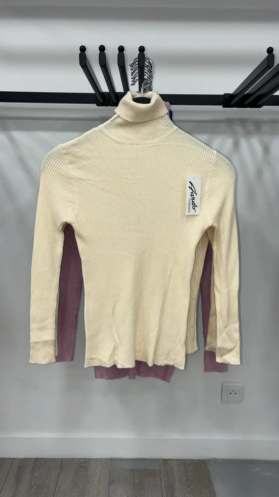 Pull simple col roulÃ© 90005