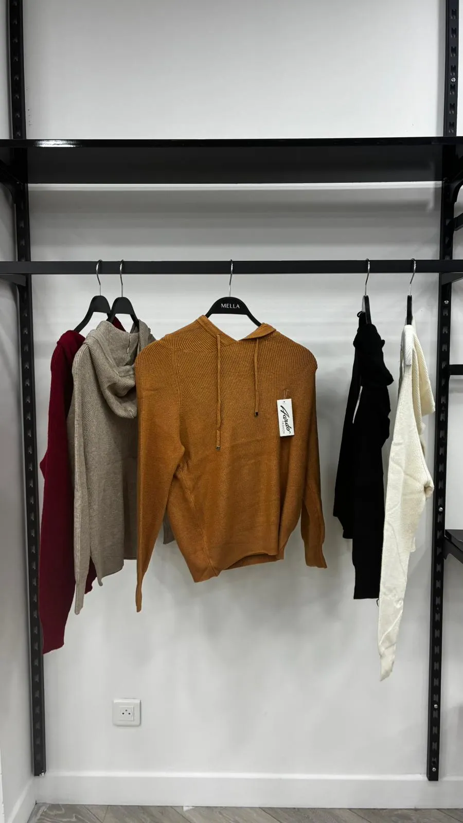 Pull Ã  capuche en maille 90101