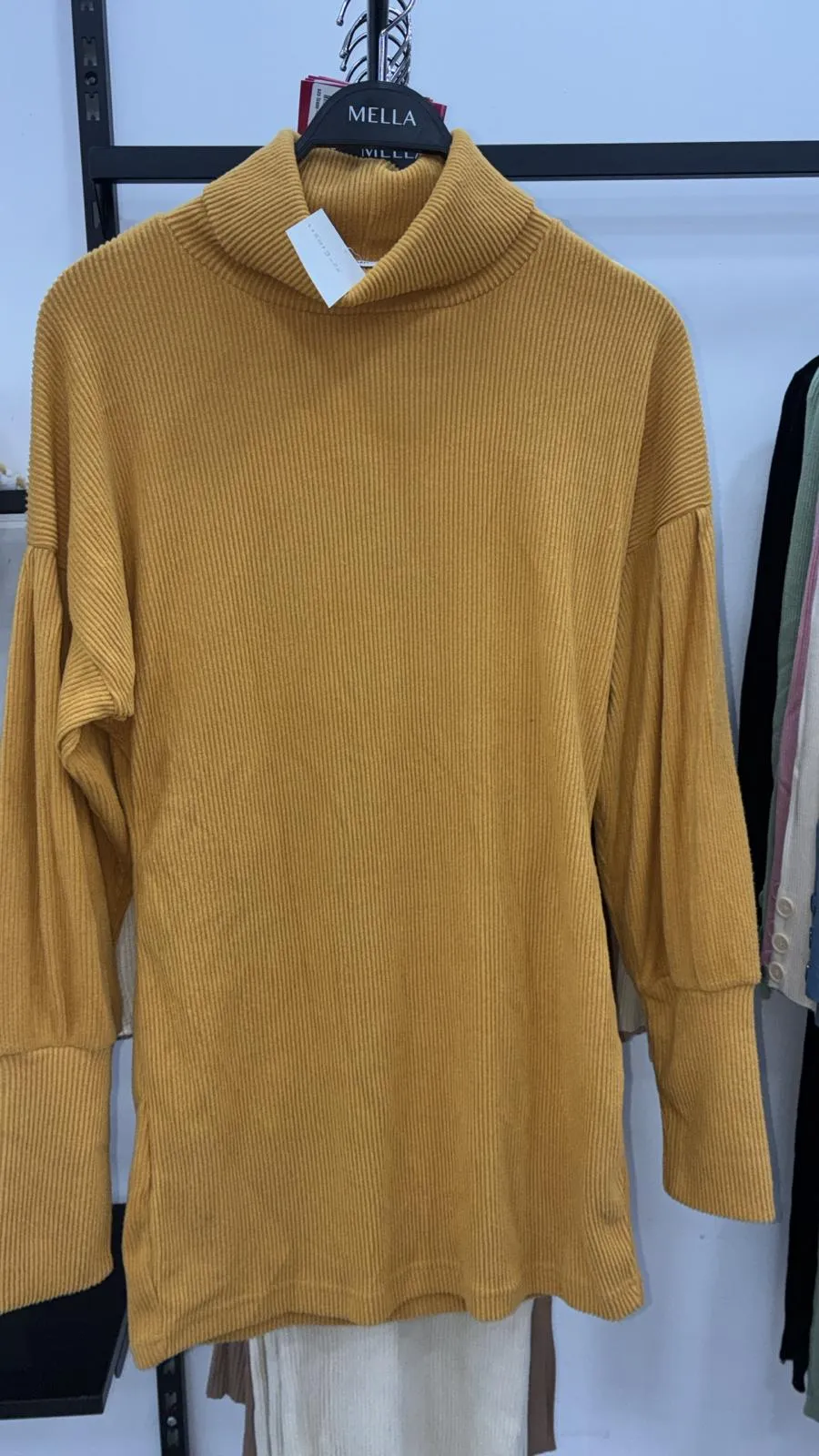 Robe mi-longue ---